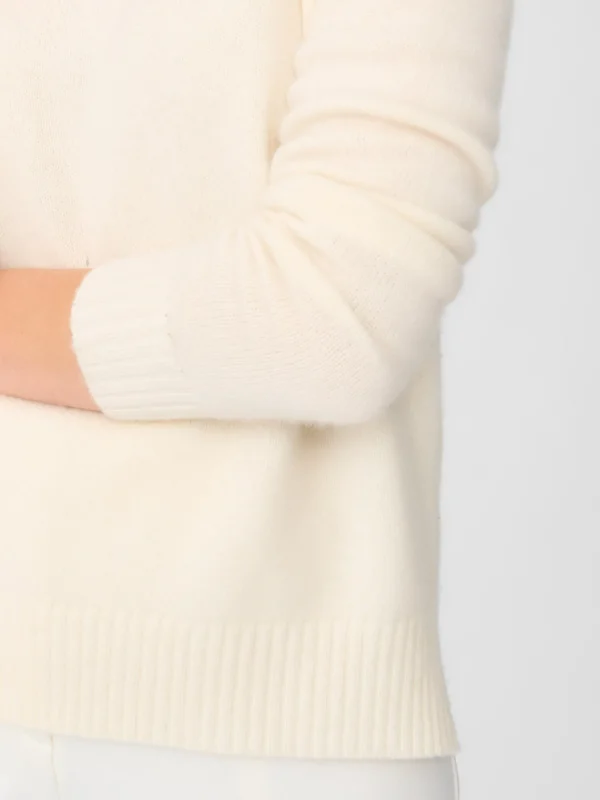 Clara Cashmere Turtleneck